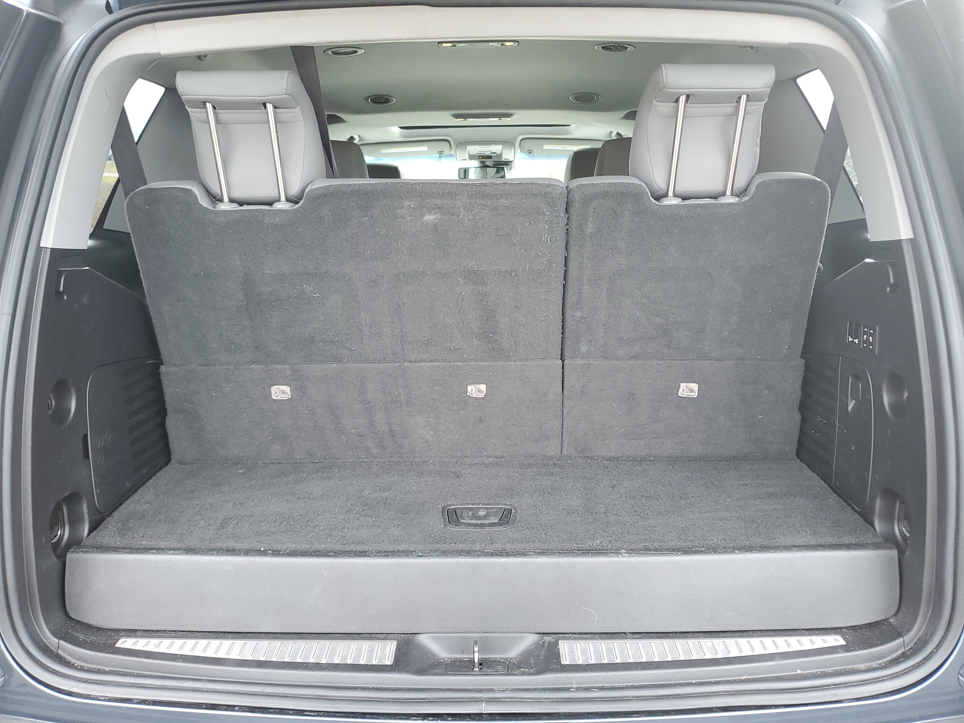 Used 2019 Chevrolet Tahoe LT w/ Luxury Package image 11