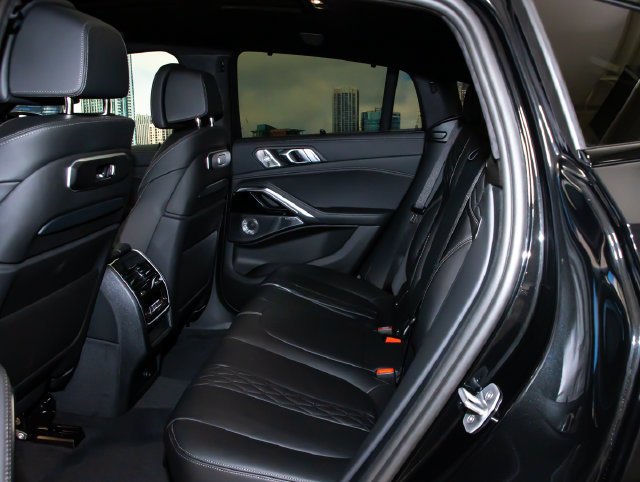 New 2027 BMW X6 M60i AWD/4WD image 21