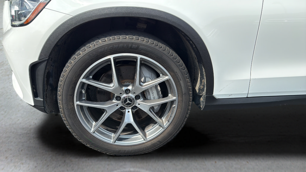 Used 2020 Mercedes-Benz GLC 300 4MATIC image 16