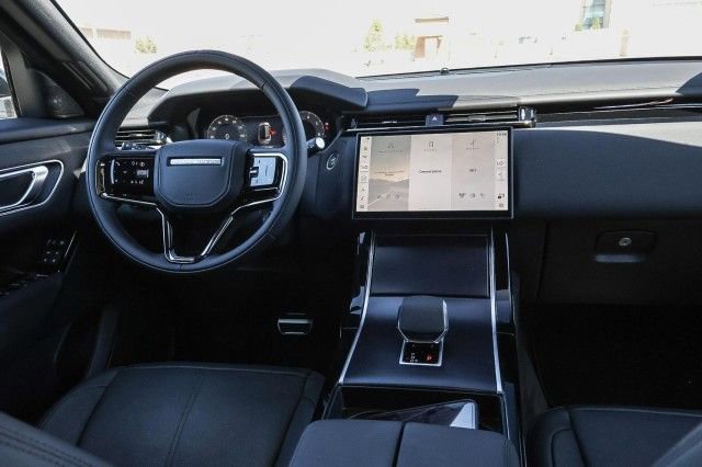 New 2026 Land Rover Range Rover Velar Dynamic SE image 14