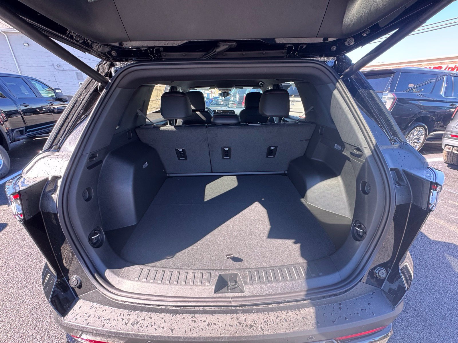 New 2027 Chevrolet Equinox RS FWD image 28