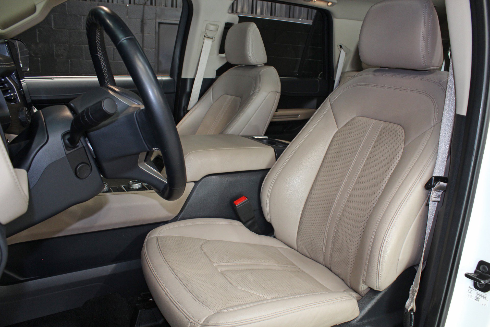 Used 2023 Ford Expedition Max Limited AWD/4WD image 38