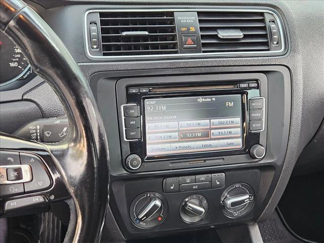 Used 2015 Volkswagen Jetta SE image 13