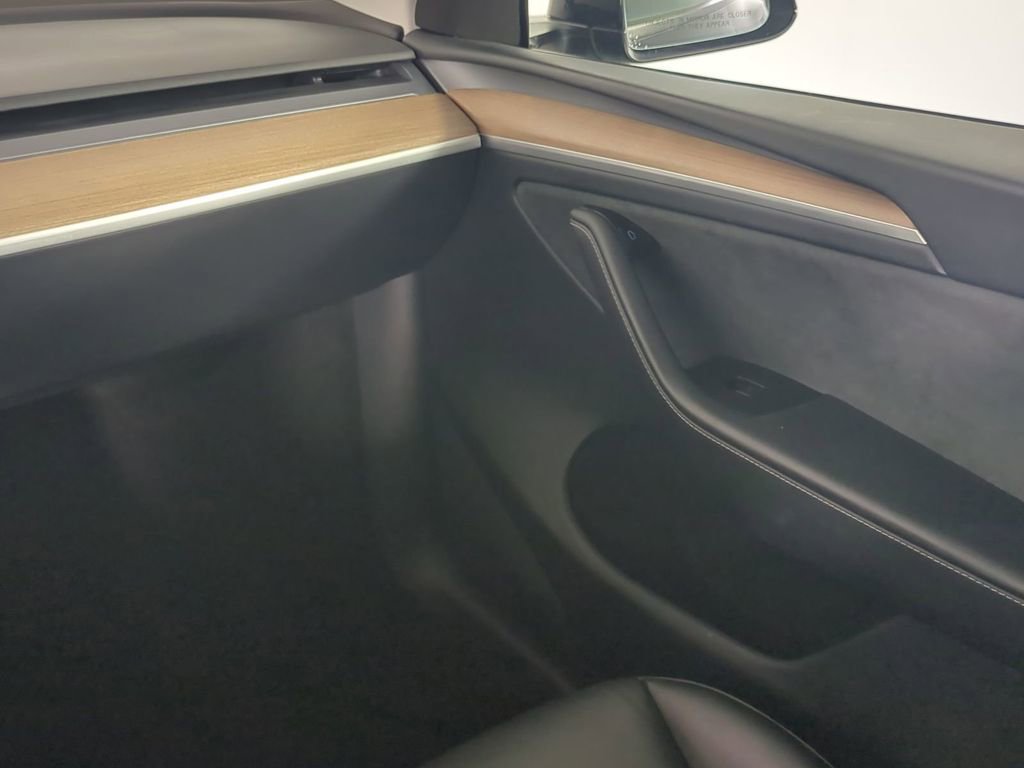 Used 2024 Tesla Model Y Long Range AWD/4WD image 20