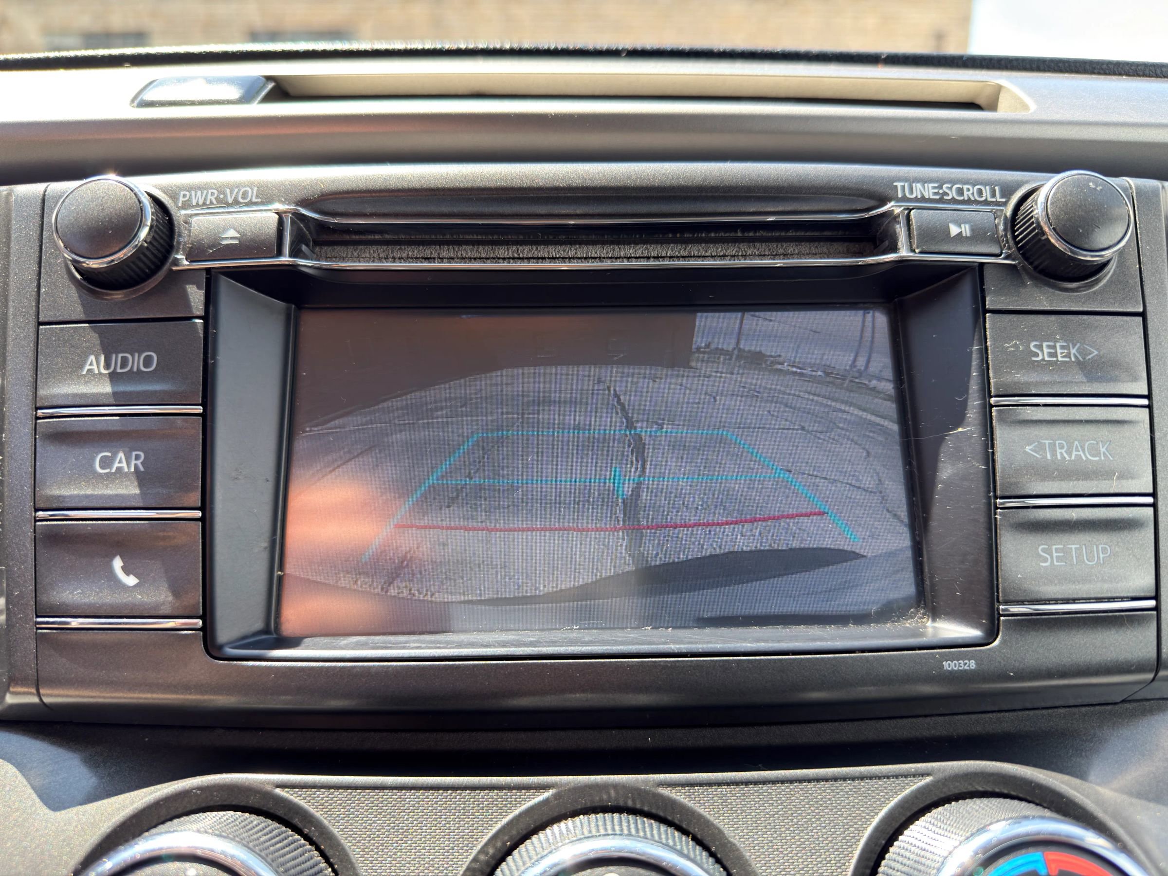 Used 2015 Toyota RAV4 LE AWD/4WD image 14