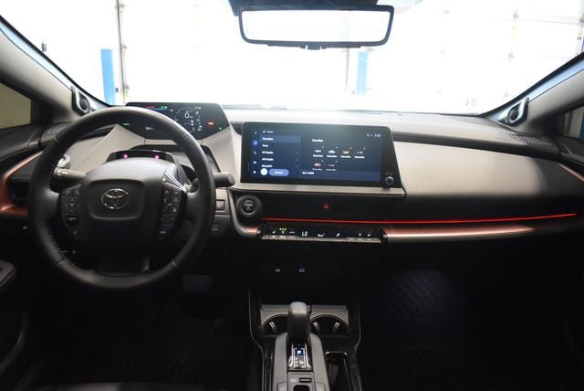 Used 2024 Toyota Prius Prime Premium w/ Advanced Technology Package FWD image 5