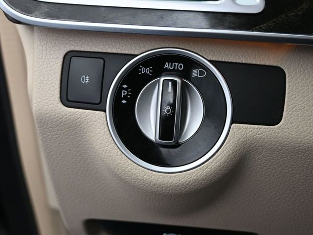 Used 2016 Mercedes-Benz E 350 4MATIC Sedan image 31