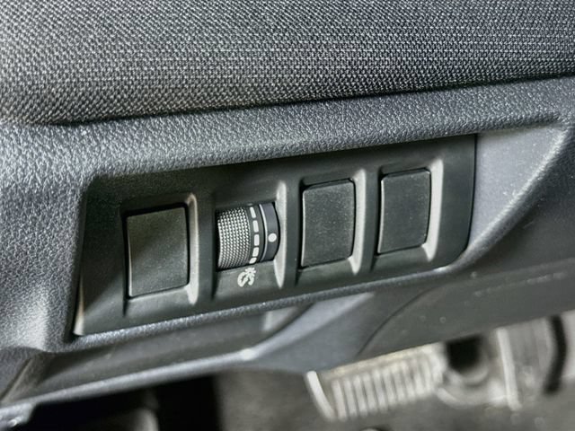 Used 2023 Subaru Outback Premium AWD/4WD image 12