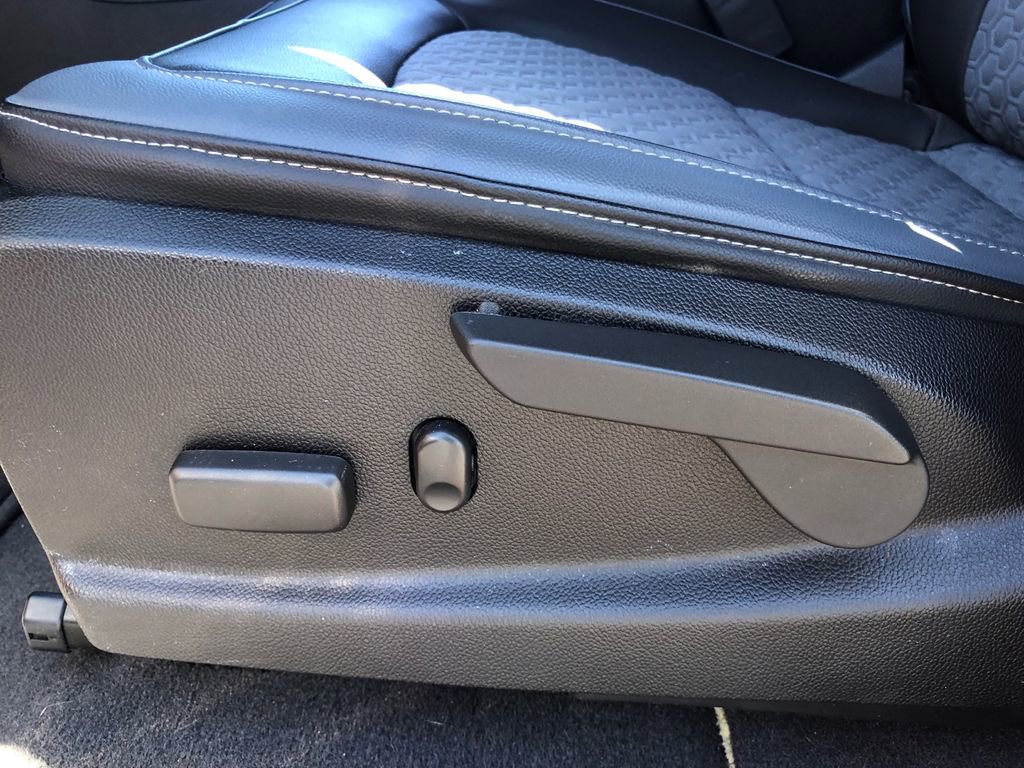 Used 2021 Chevrolet Colorado Z71 w/ Safety Package image 20