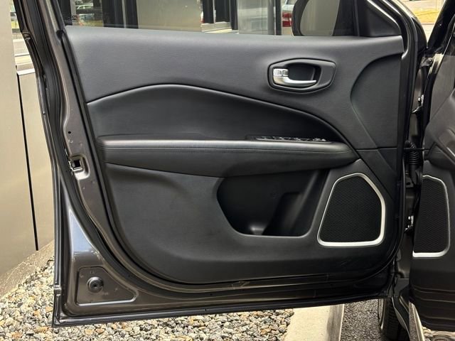 Used 2020 Jeep Compass Latitude image 19