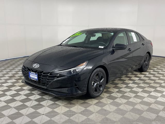 Certified 2021 Hyundai Elantra SEL image 1