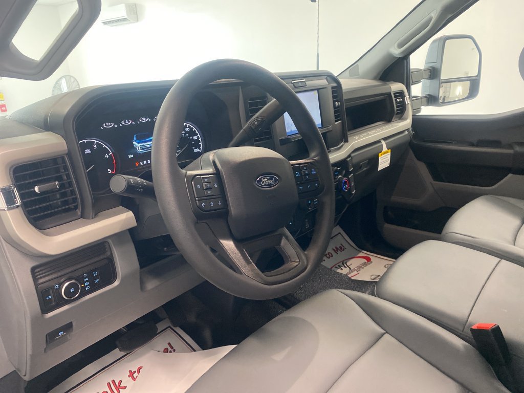 New 2027 Ford F350 XL w/ XL Chrome Package AWD/4WD image 13