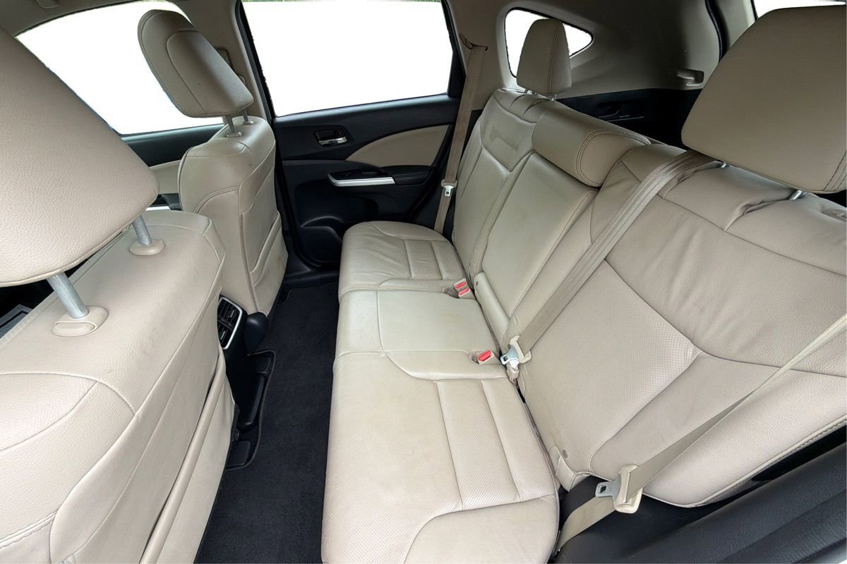 Used 2015 Honda CR-V Touring image 10