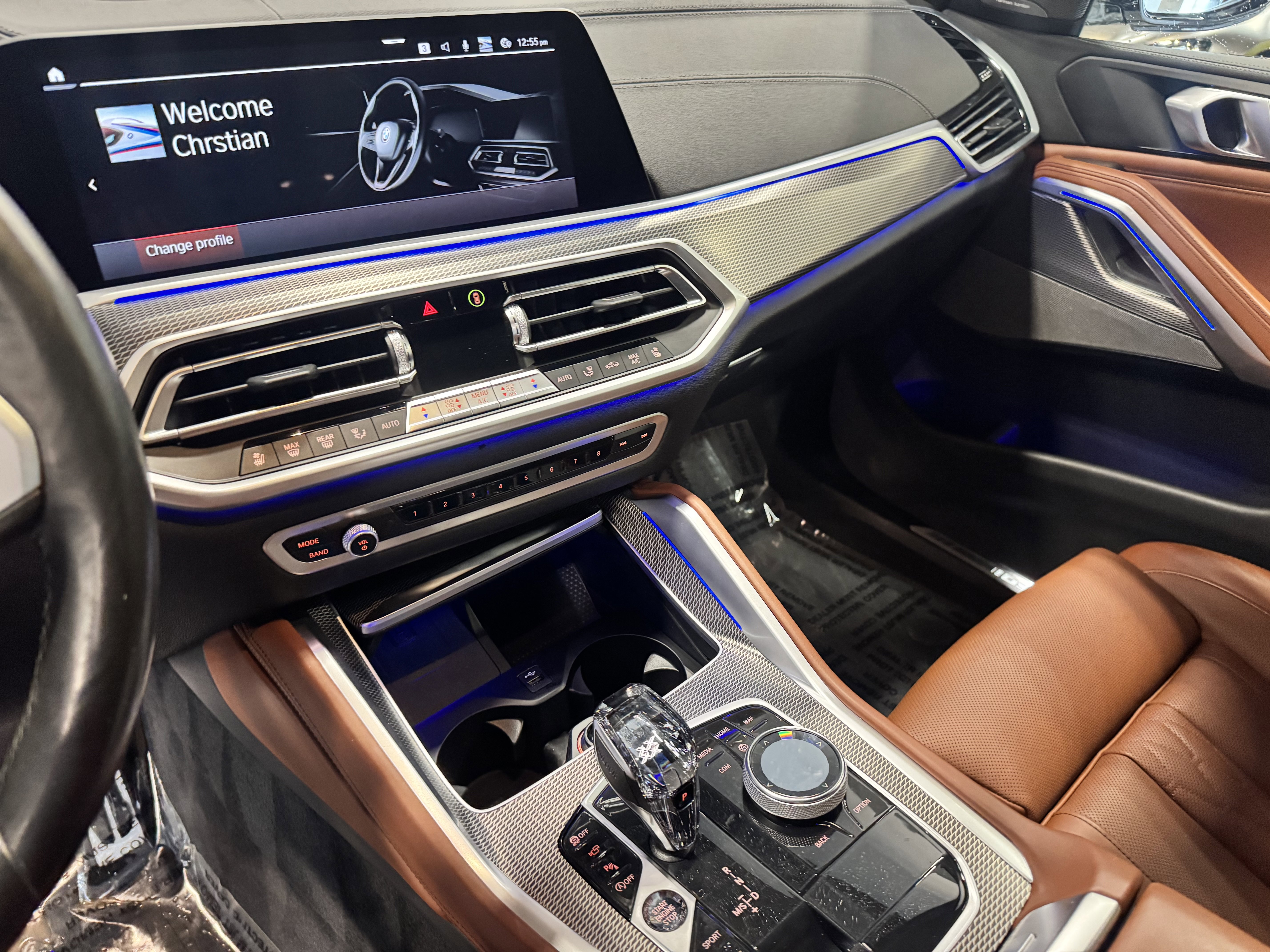 Used 2022 BMW X6 M50i w/ Executive Package image 12