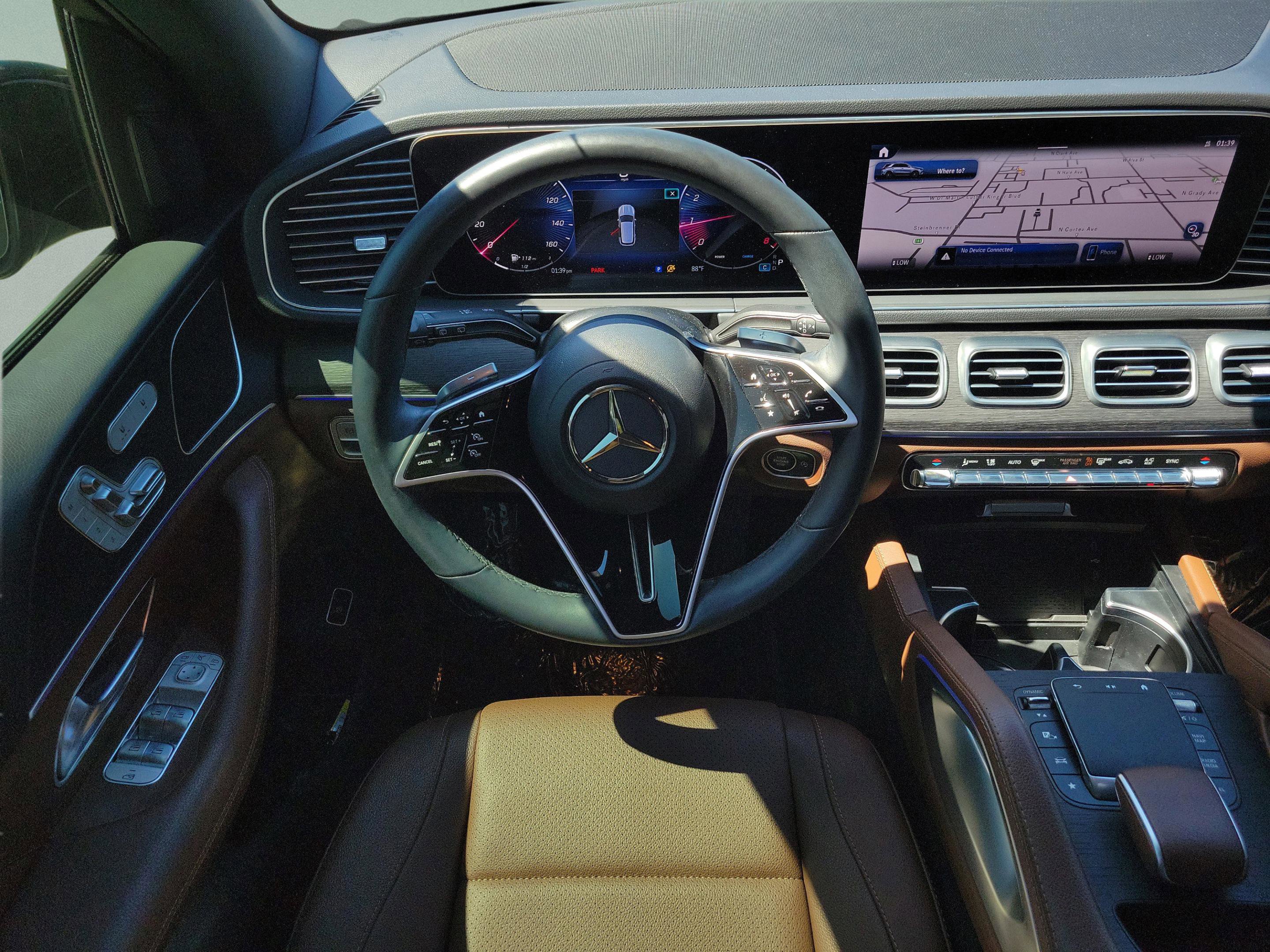 Used 2024 Mercedes-Benz GLE 350 4MATIC image 11