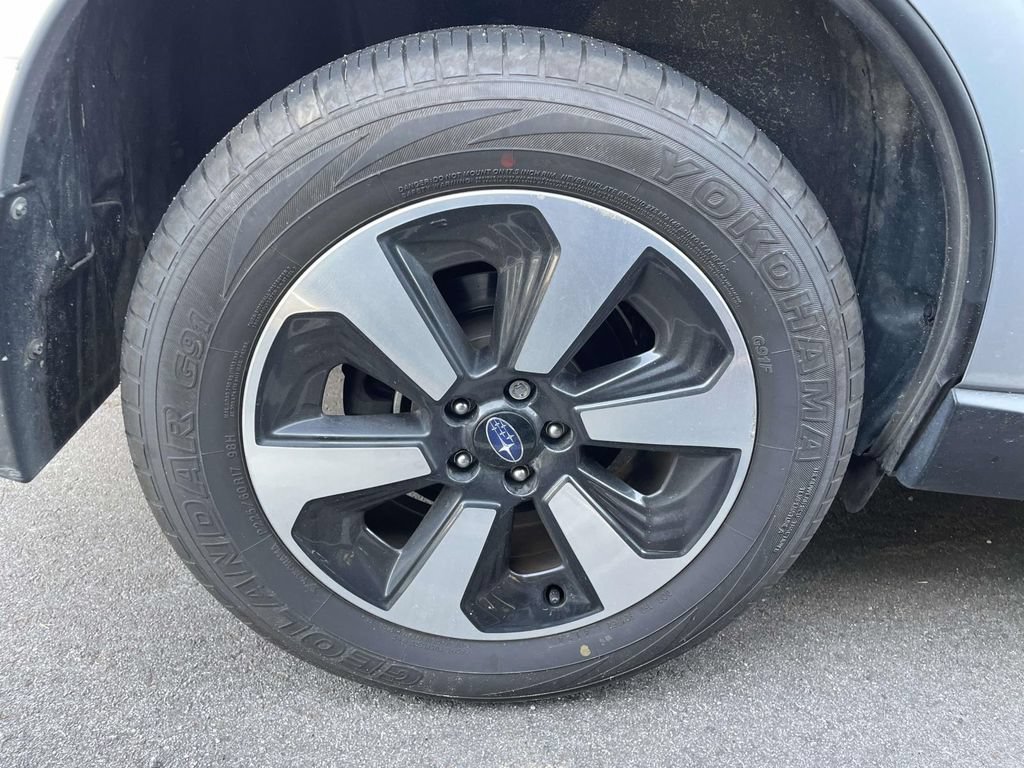 Used 2018 Subaru Forester 2.5i w/ Alloy Wheel Package AWD/4WD image 5