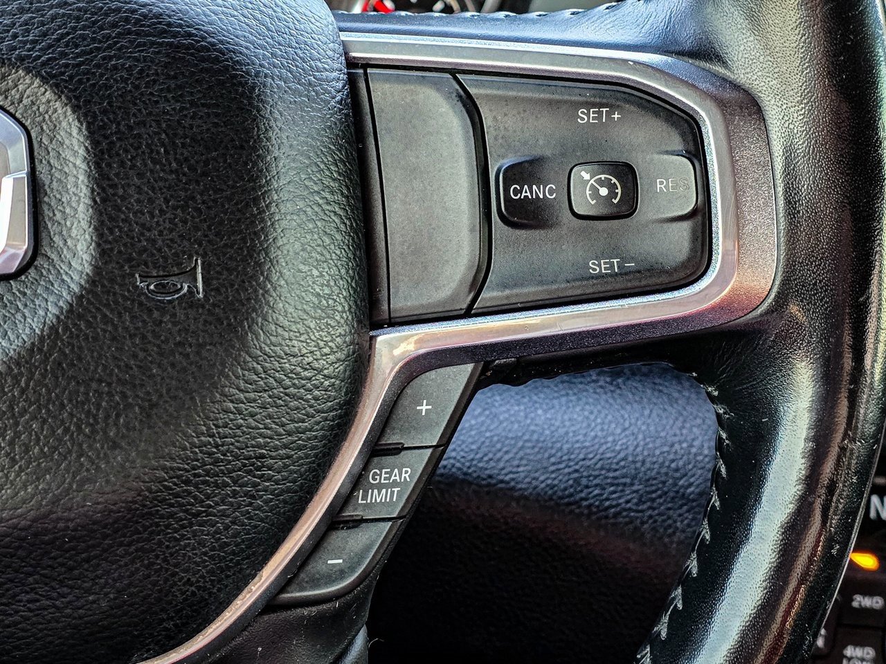 Used 2020 RAM 1500 Laramie image 24