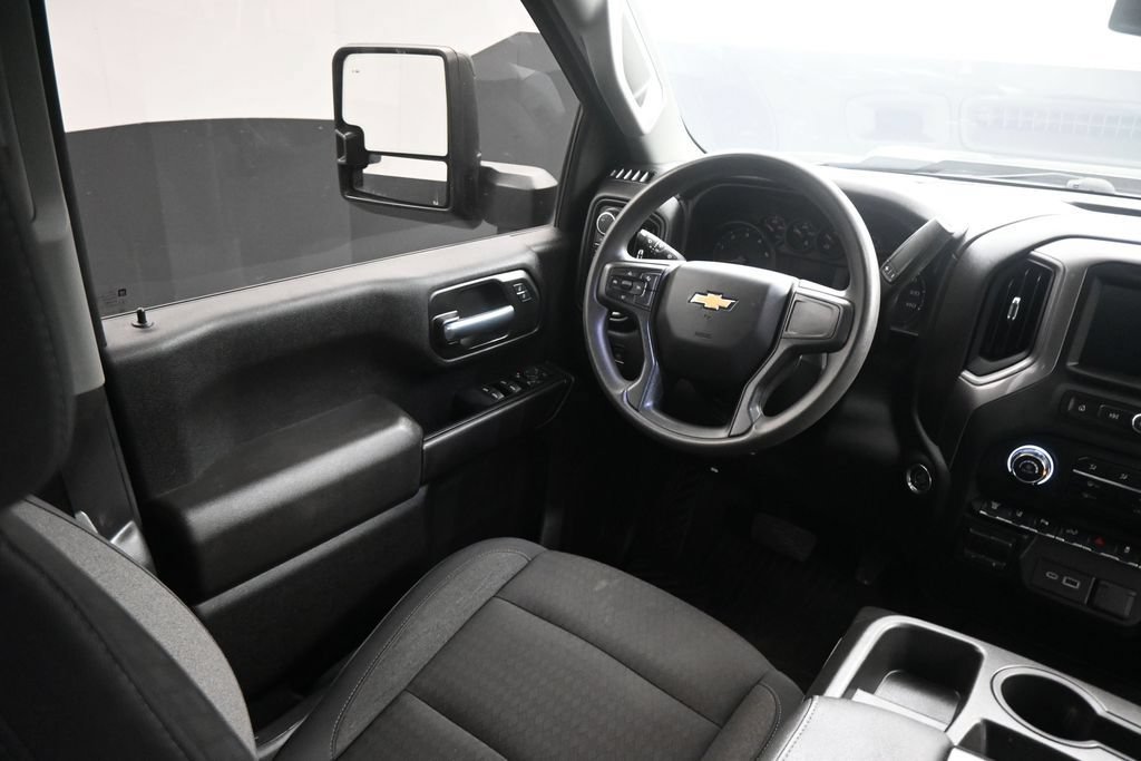 Used 2024 Chevrolet Silverado 2500 Custom w/ Custom Value Package AWD/4WD image 15