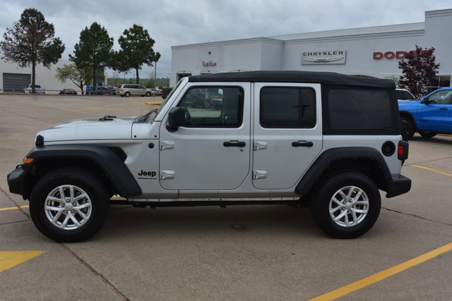 Used 2023 Jeep Wrangler Sport S image 8