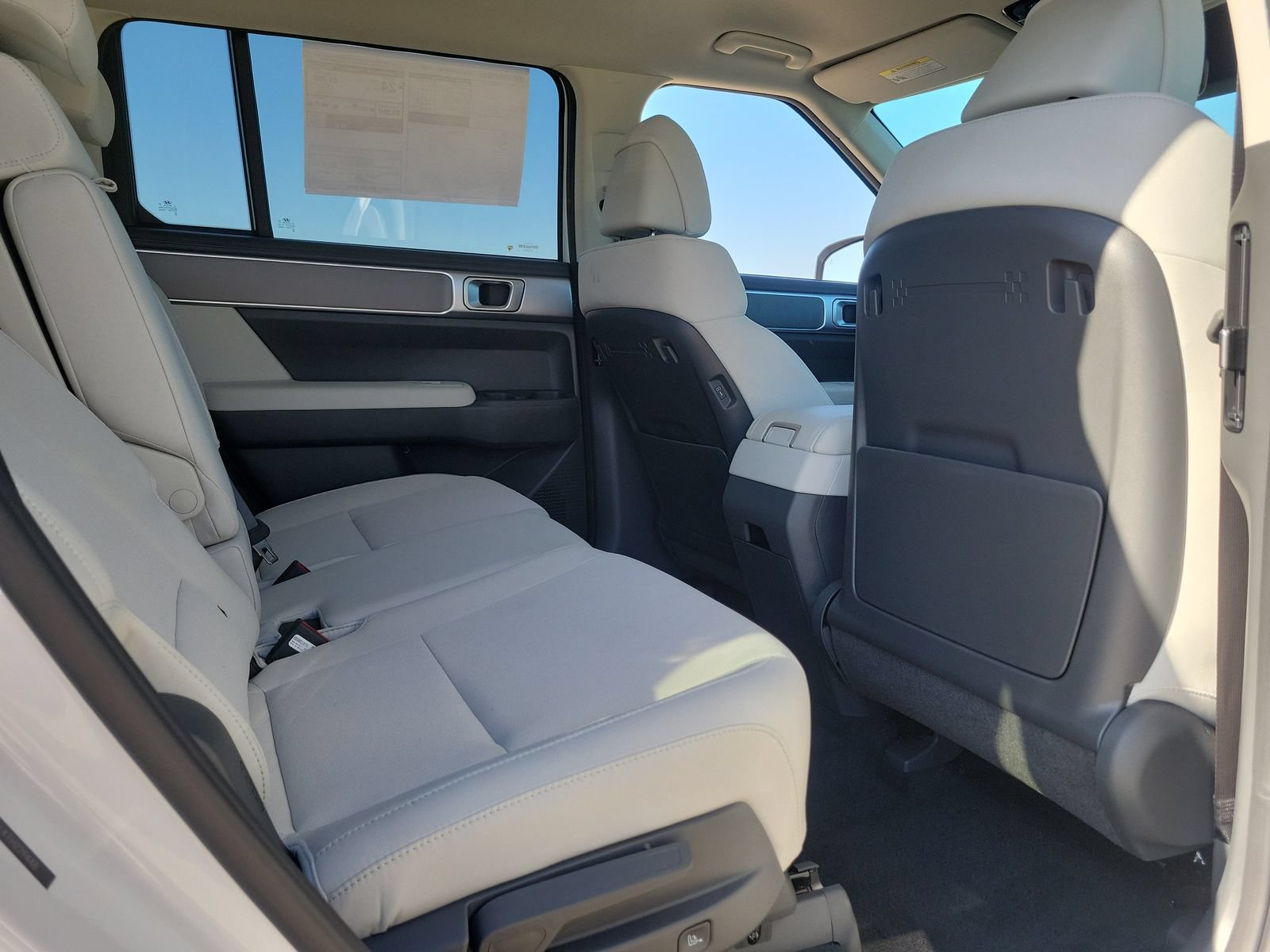 New 2026 Hyundai Santa Fe SE FWD image 18