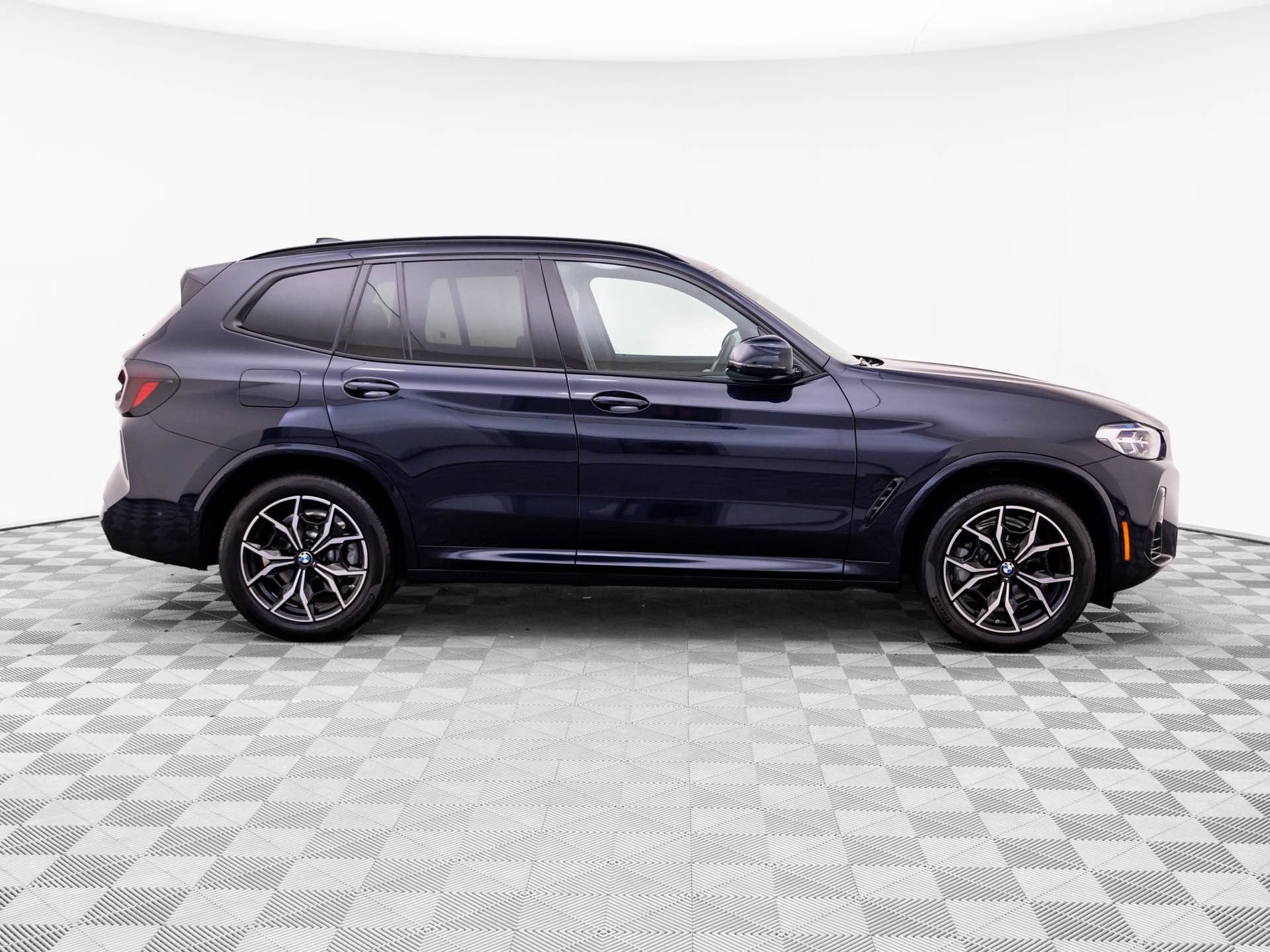 Certified 2023 BMW X3 xDrive30i w/ M Sport Package AWD/4WD image 6