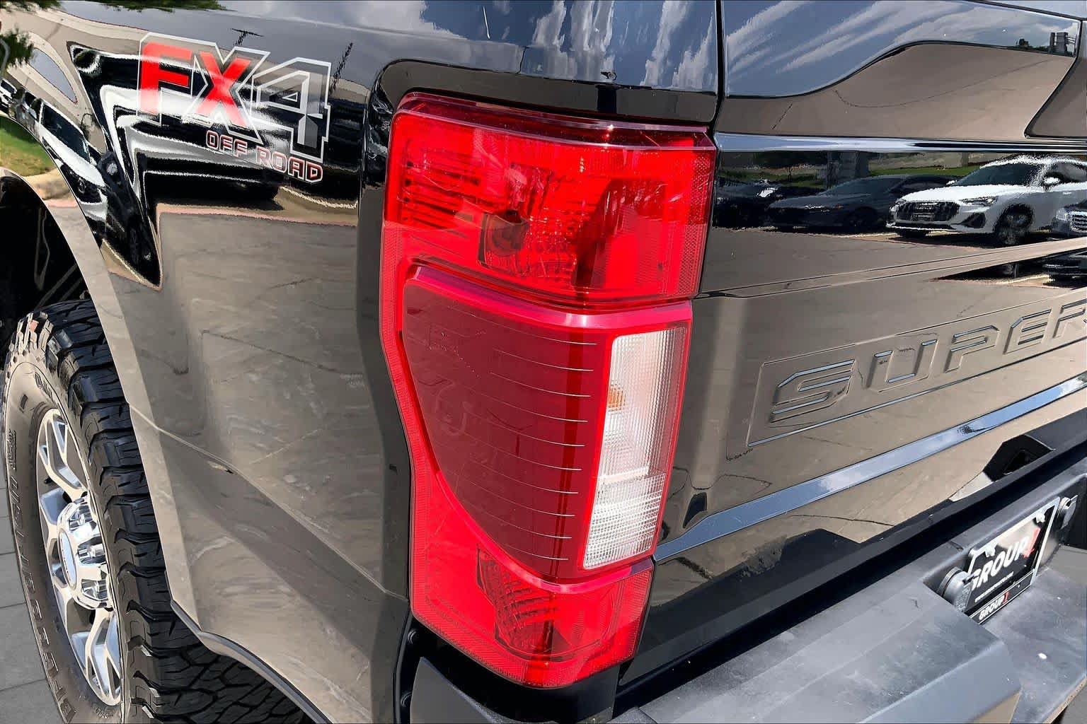 Used 2022 Ford F250 Lariat w/ Lariat Ultimate Package AWD/4WD image 29