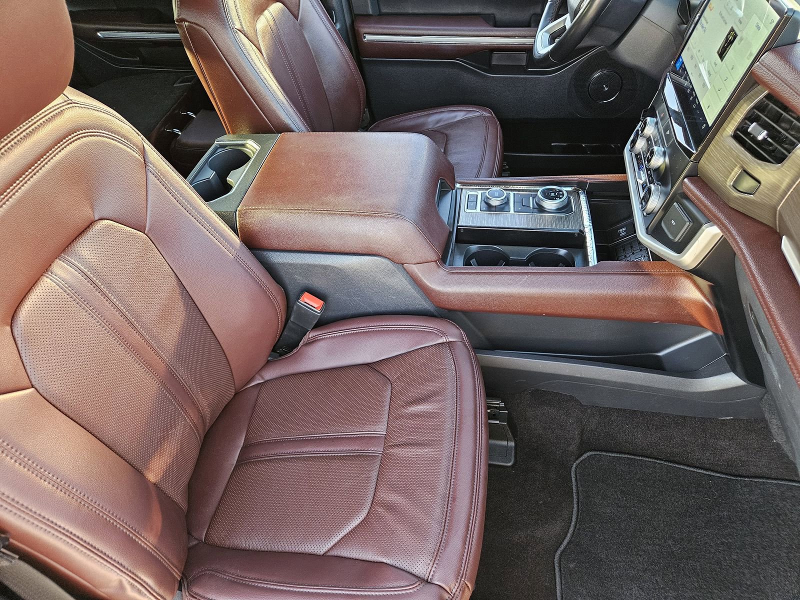 Used 2023 Ford Expedition Limited image 17