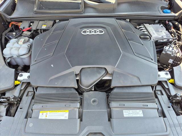 Used 2020 Audi Q8 Prestige AWD/4WD image 24