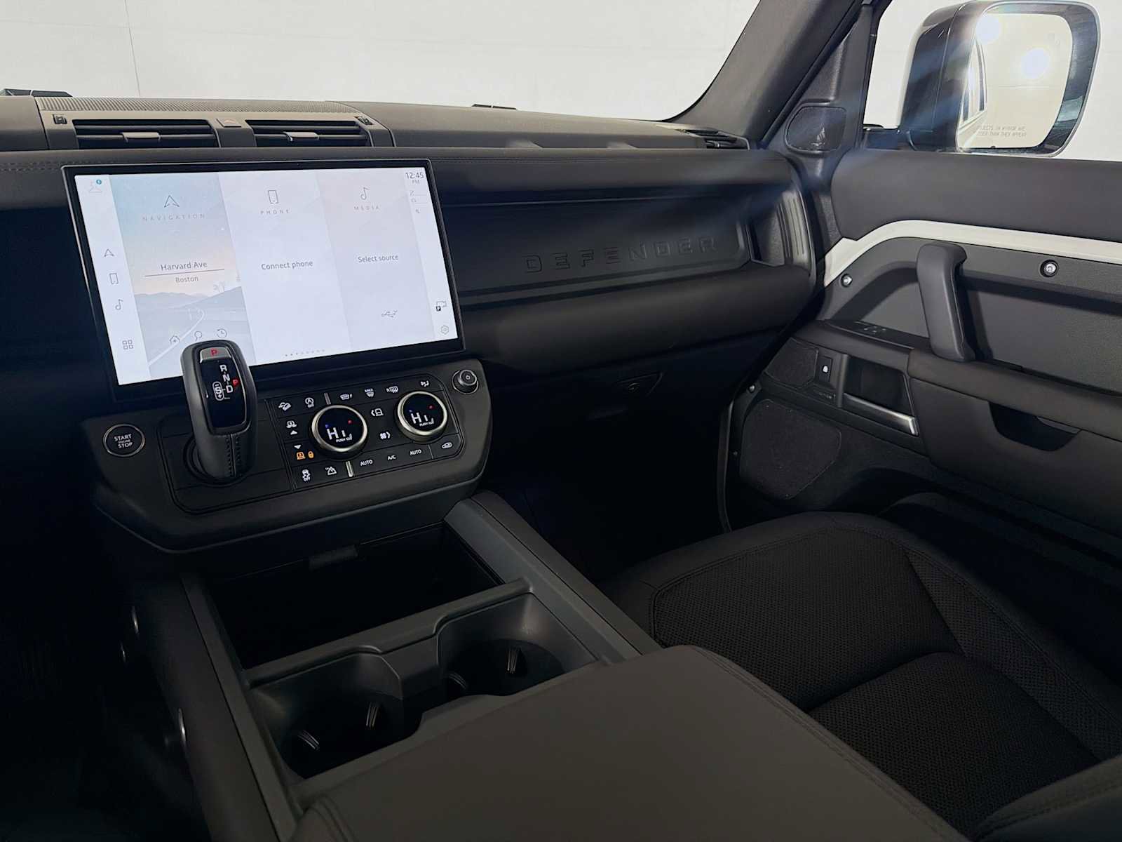 Used 2026 Land Rover Defender 110 S image 24