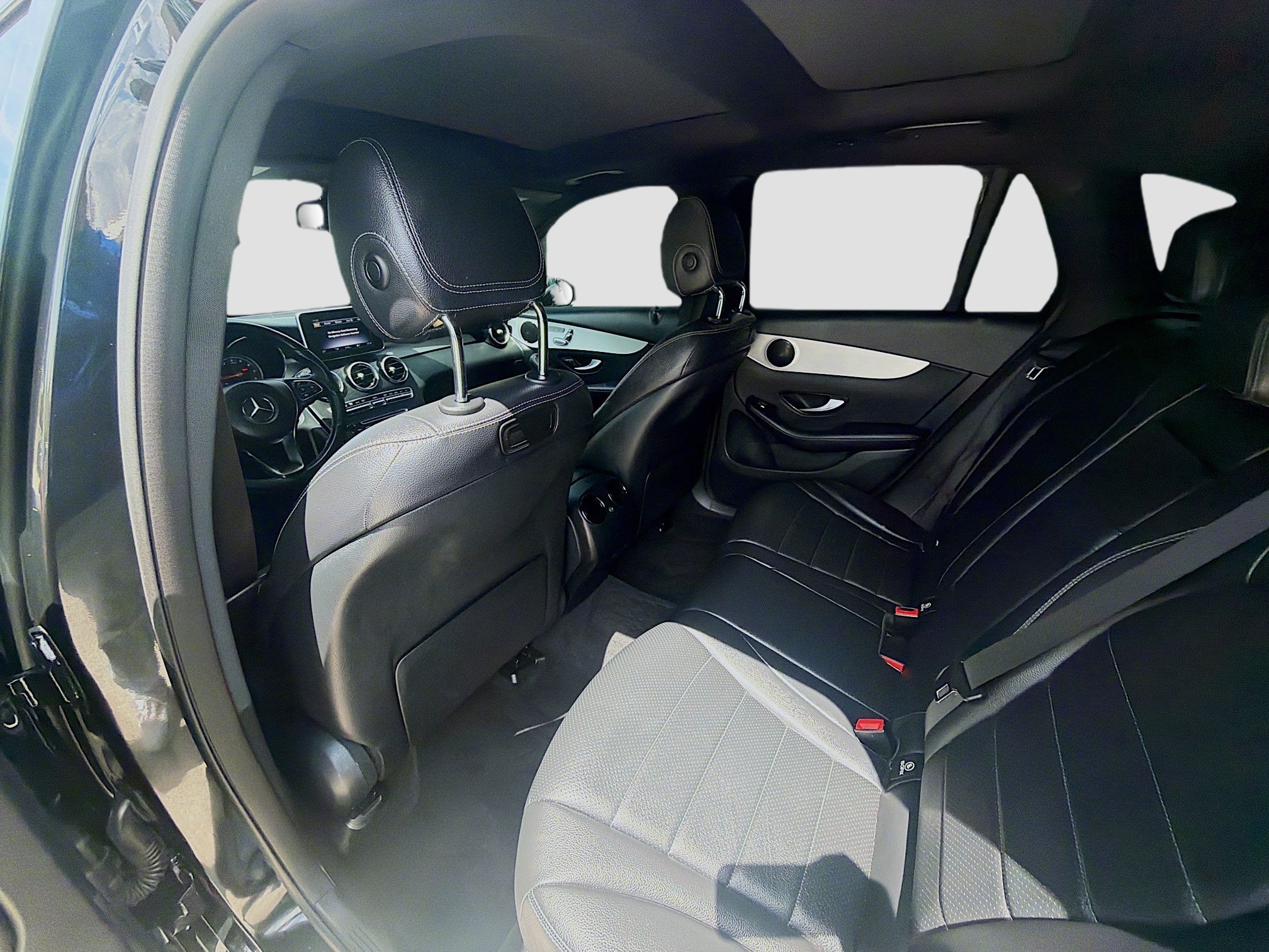 Used 2019 Mercedes-Benz GLC 300 4MATIC image 22