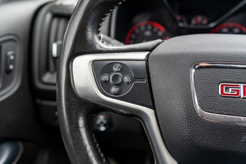 Used 2015 GMC Canyon SLE image 22