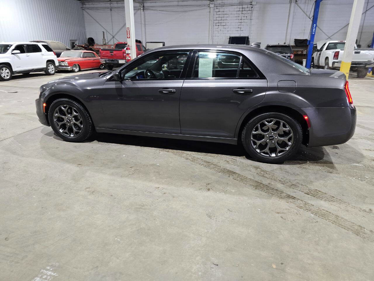 Used 2015 Chrysler 300 S image 6