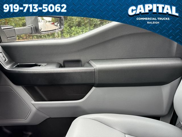 New 2025 Ford F250 XL w/ XL Chrome Package image 28