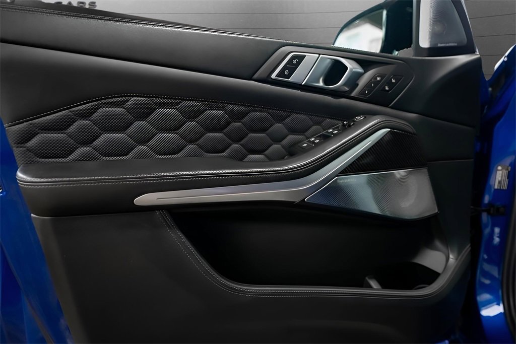 Used 2020 BMW X5 M Competition w/ Executive Package image 17