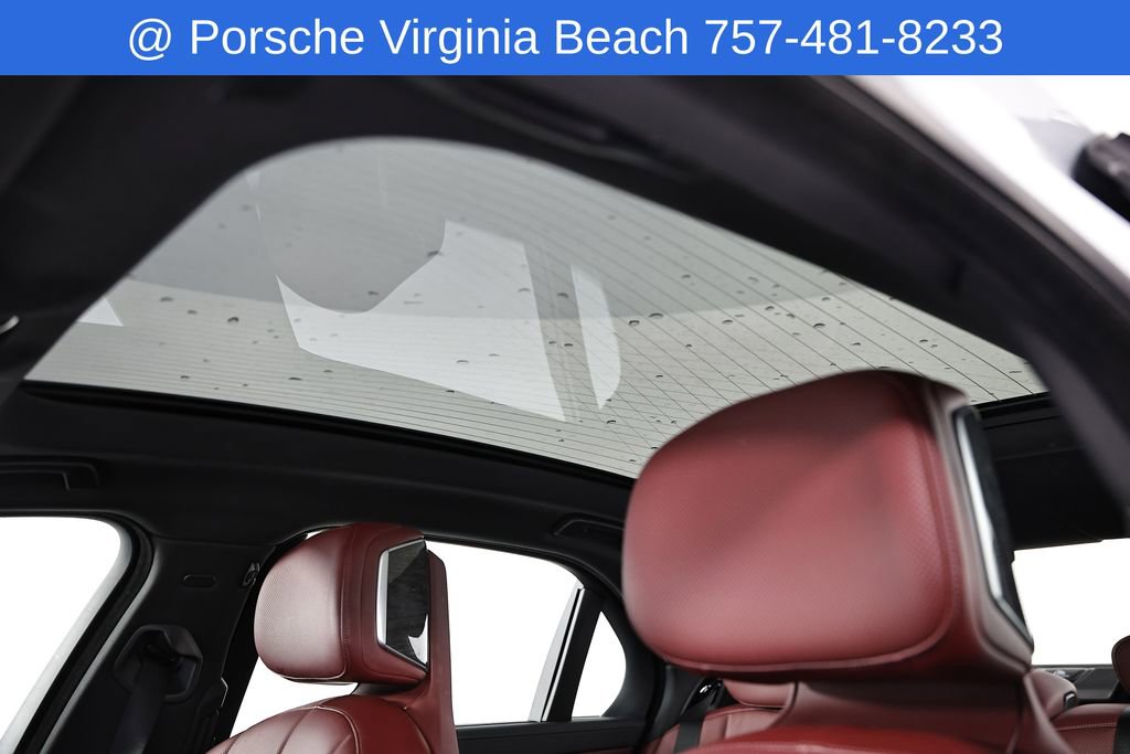 Used 2023 BMW 740i w/ Parking Assistance Package image 25