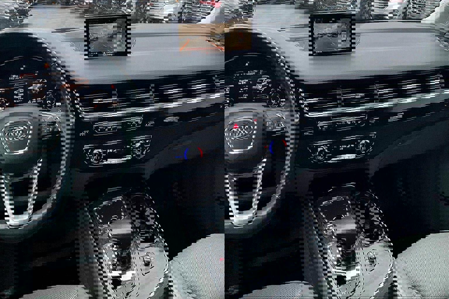 Used 2019 Audi Q7 3.0T Prestige AWD/4WD image 6