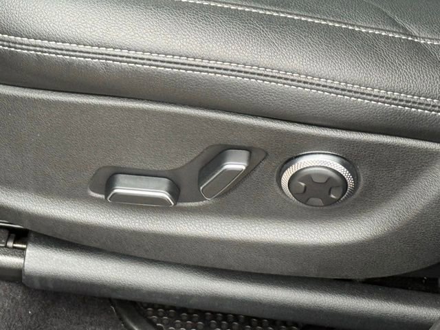 Used 2025 Genesis GV70 2.5T image 21