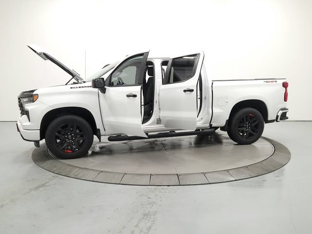 Used 2025 Chevrolet Silverado 1500 RST w/ Redline Edition AWD/4WD image 12