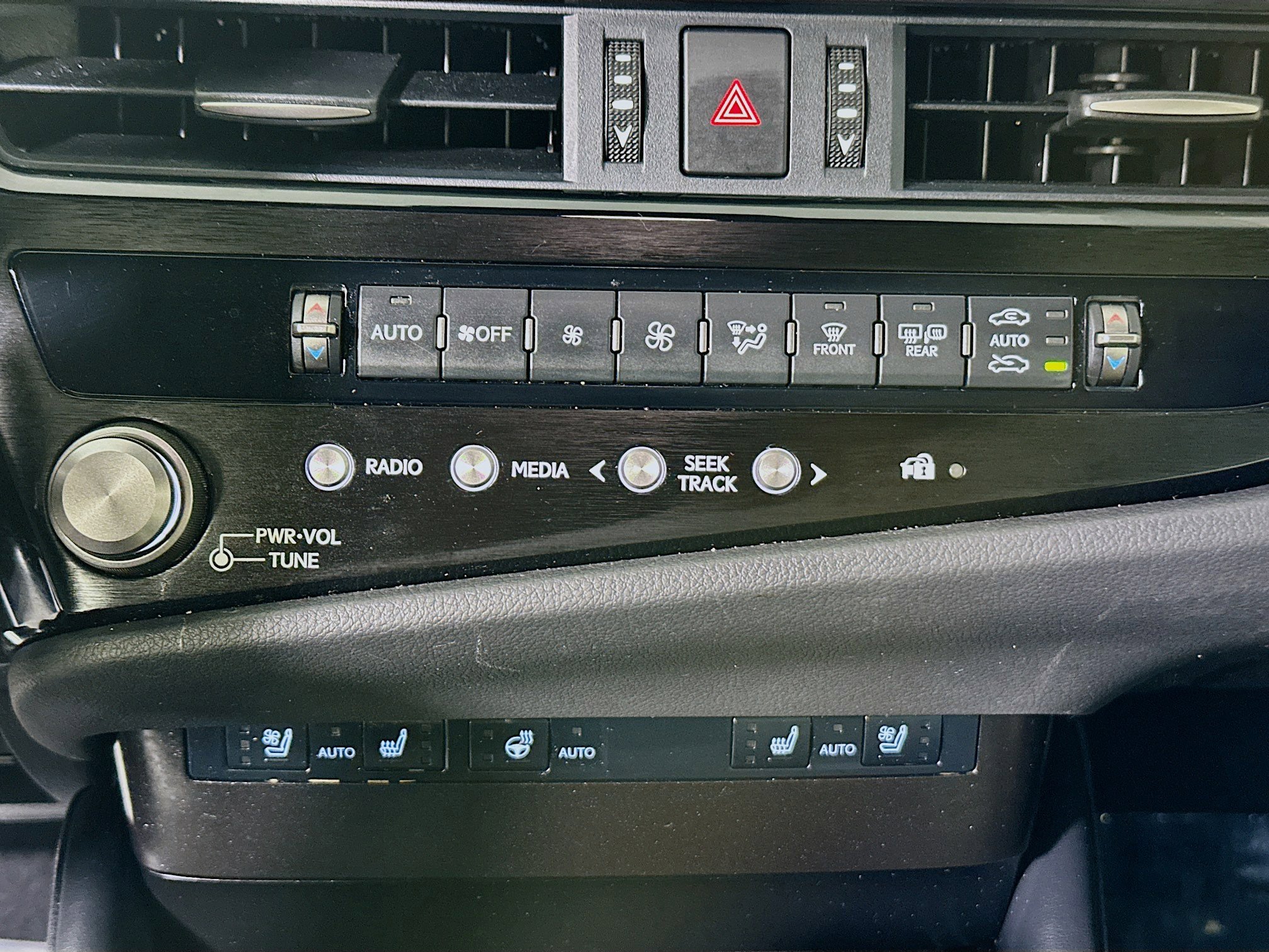 Used 2023 Lexus ES 350 F Sport image 23