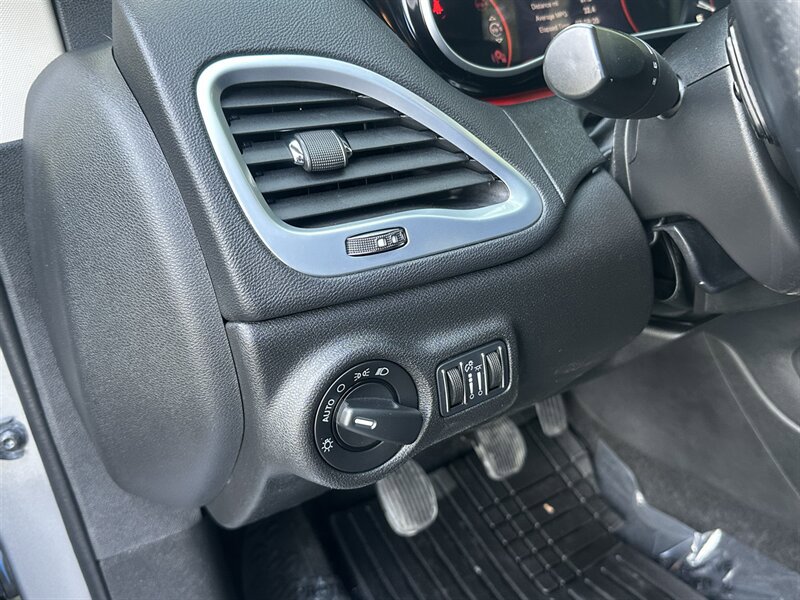 Used 2016 Dodge Dart Aero FWD image 47