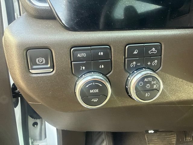 Used 2023 GMC Sierra 1500 SLT w/ SLT Premium Package AWD/4WD image 14