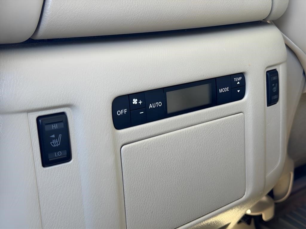 Used 2015 INFINITI QX80 4WD w/ Deluxe Technology Package image 19