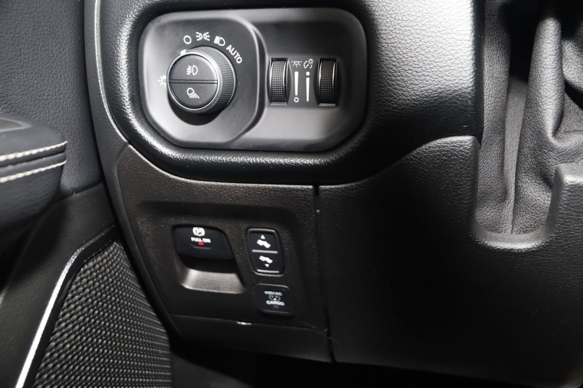 Used 2022 RAM 1500 Rebel w/ G/T Package AWD/4WD image 31