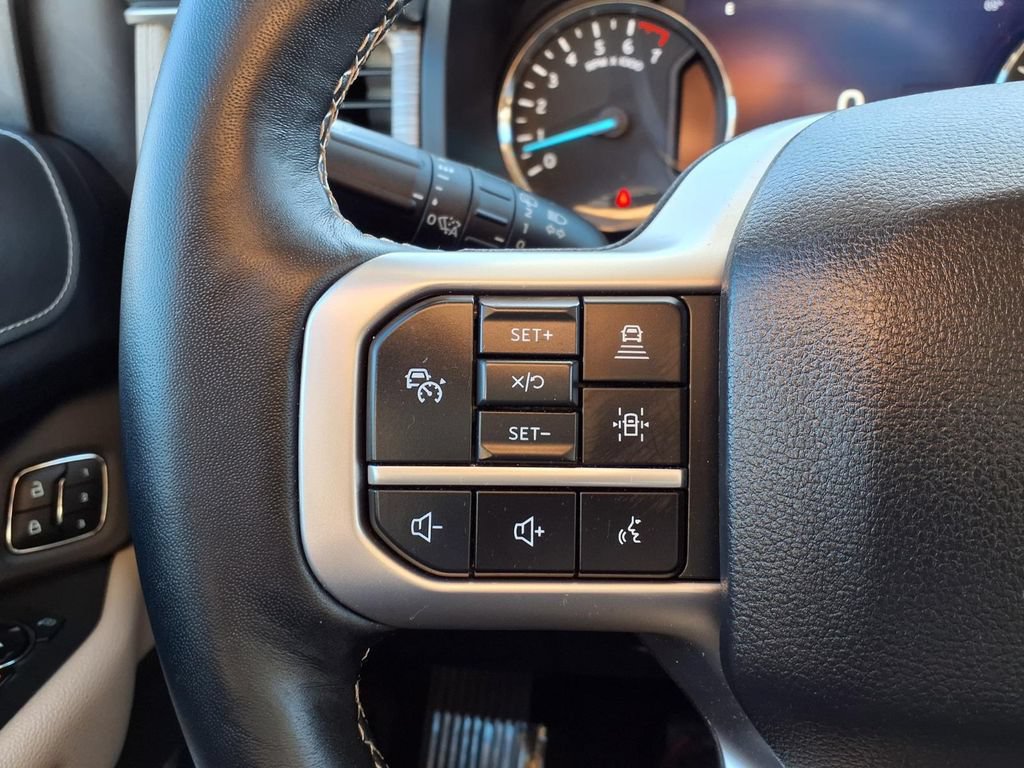 Used 2024 Ford Expedition Max Limited AWD/4WD image 16