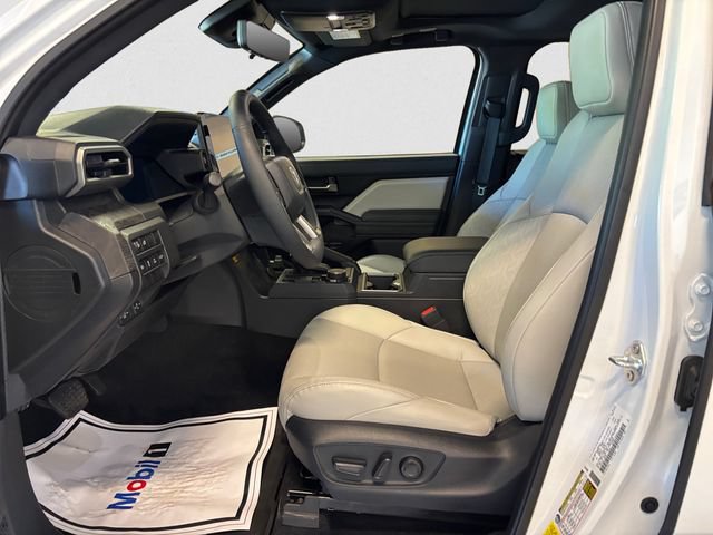 Used 2025 Toyota Tacoma Limited AWD/4WD image 10
