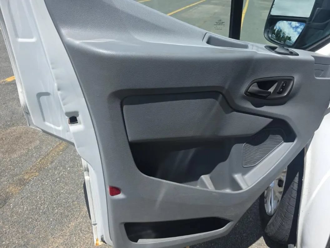Used 2018 Ford Transit 350 XL RWD image 9