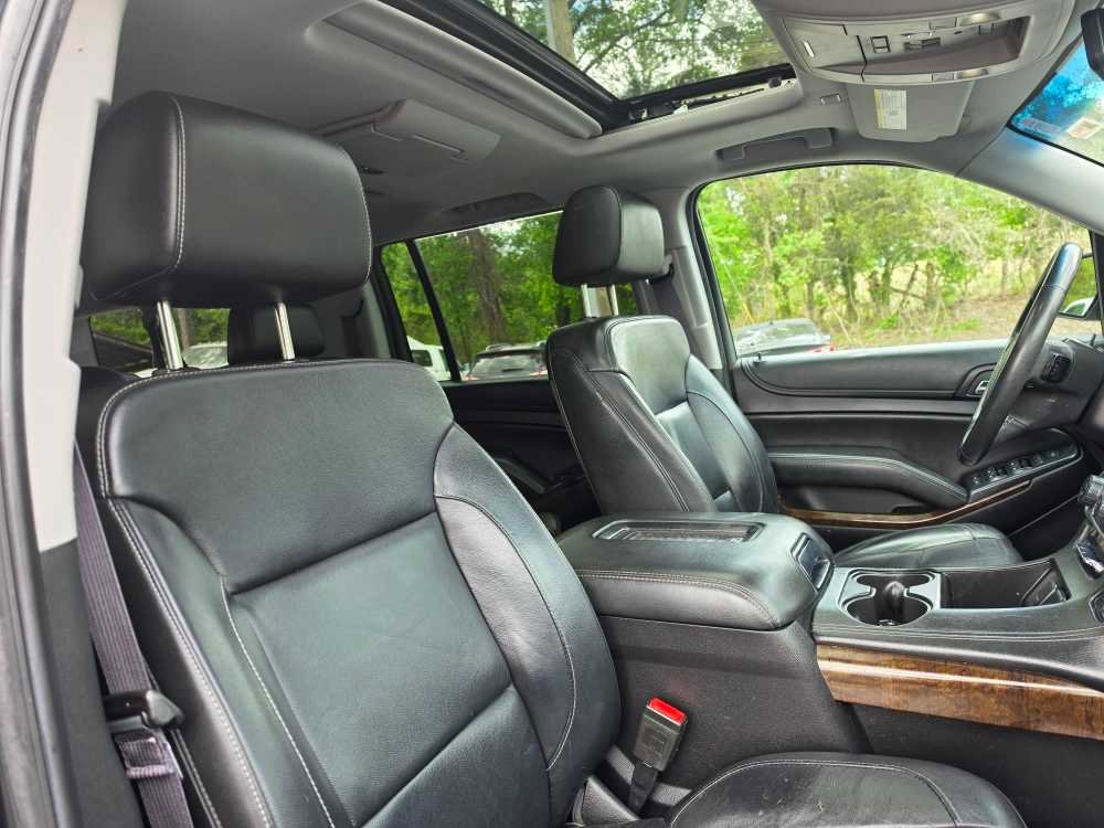 Used 2017 Chevrolet Suburban LT AWD/4WD image 24