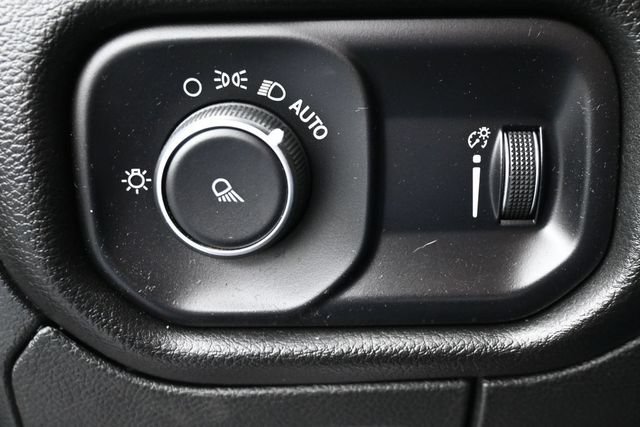 Used 2023 RAM 1500 Laramie AWD/4WD image 25