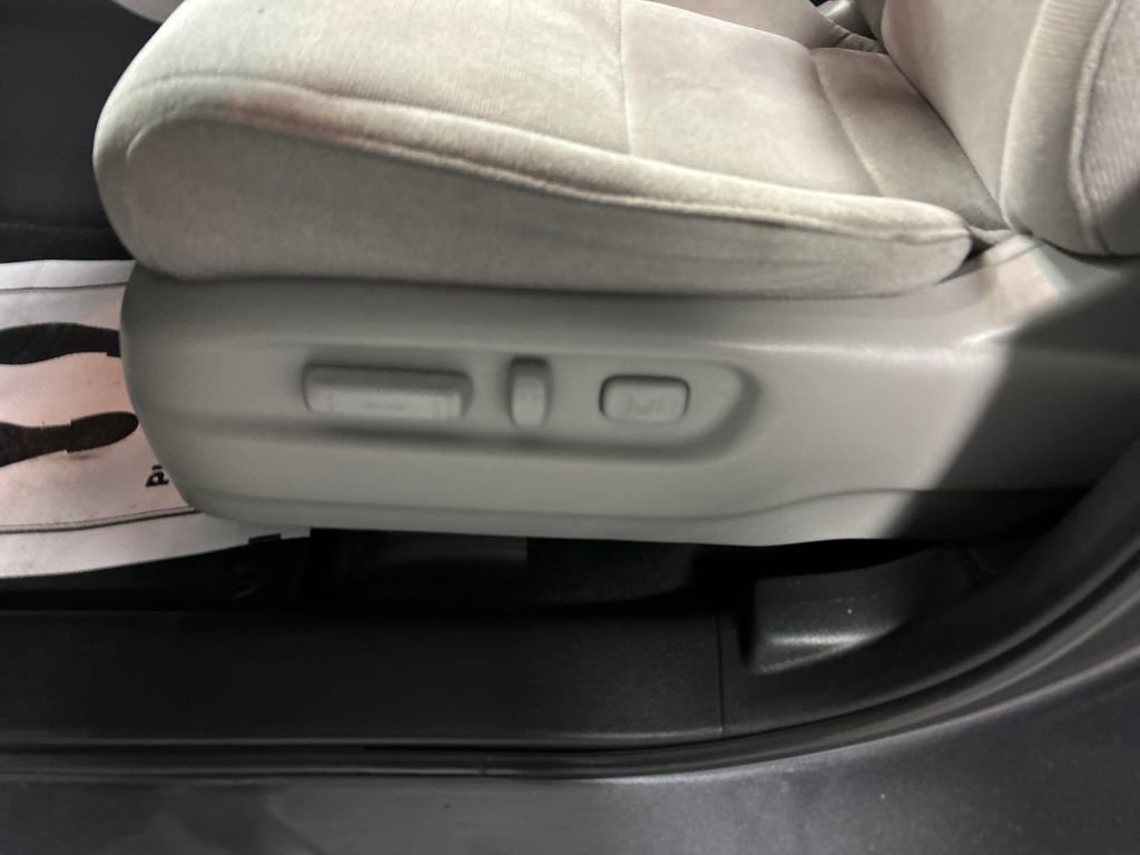 Used 2021 Honda Pilot EX image 11