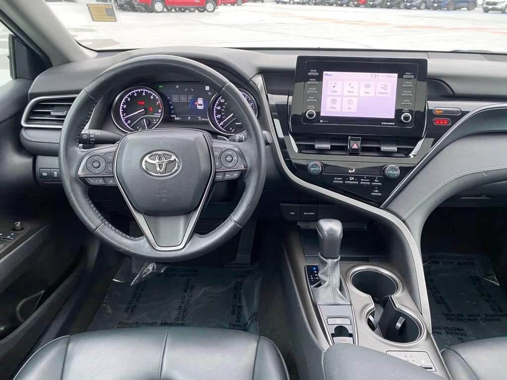 Used 2021 Toyota Camry SE w/ Cold Weather Package AWD/4WD image 9